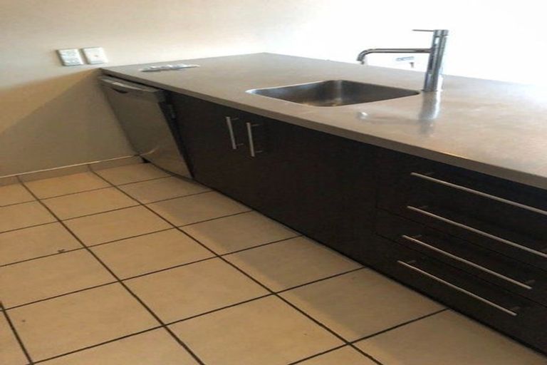 Photo of property in 10 Cotterill Street, Addington, Christchurch, 8024