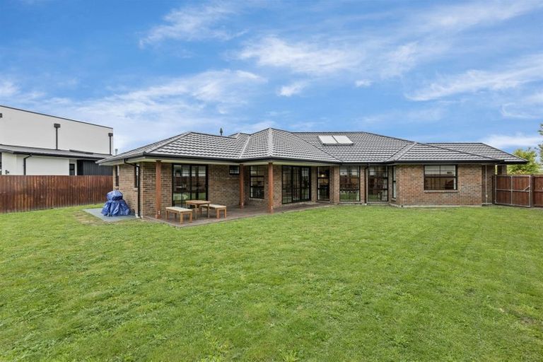 Photo of property in 4 Kieran Grove, Aidanfield, Christchurch, 8025