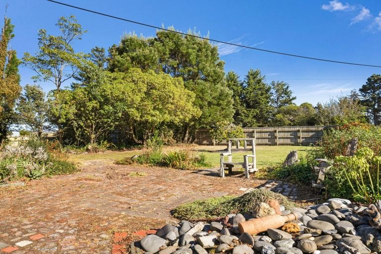 Photo of property in 2828 State Highway 1, Sanson, Palmerston North, 4479