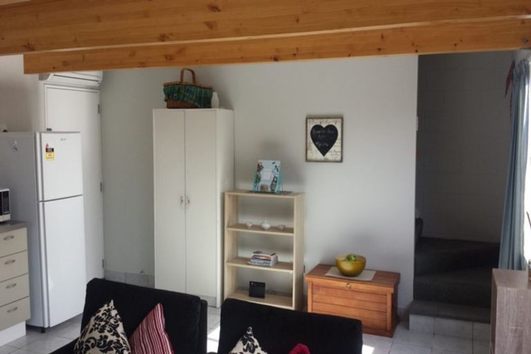 Photo of property in 75b Mandeville Street, Riccarton, Christchurch, 8011