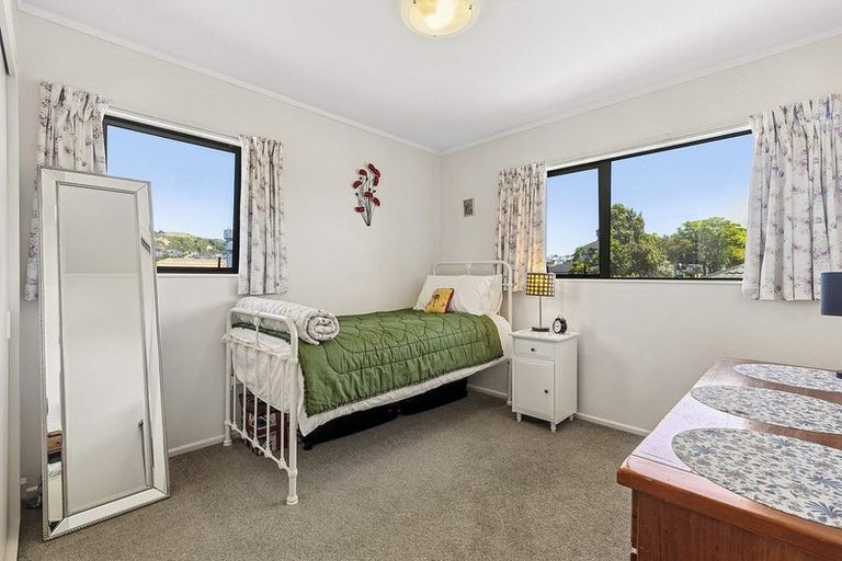 Photo of property in 6 Voyager Way, Whitby, Porirua, 5024