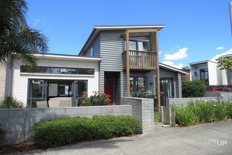Photo of property in 63 Buckley Avenue, Hobsonville, Auckland, 0616