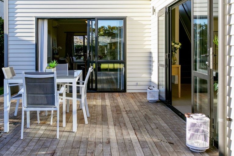 Photo of property in 8 Chateau Crescent, Rangatira Park, Taupo, 3330