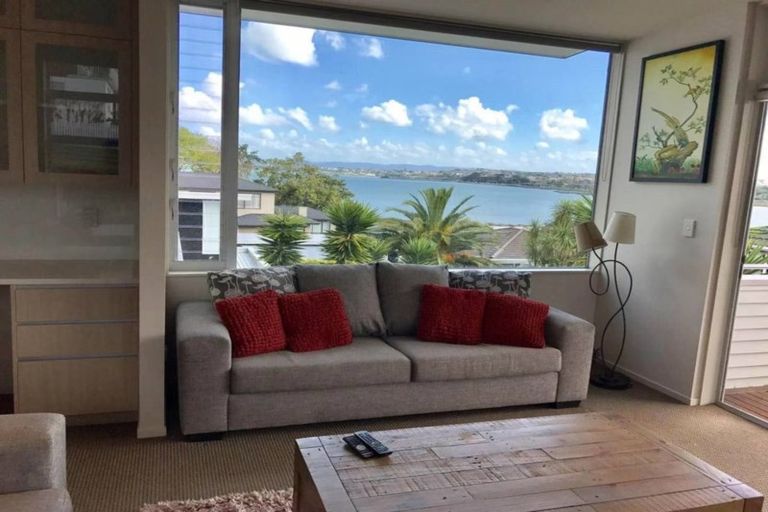 Photo of property in 18 Walter Street, Hauraki, Auckland, 0622