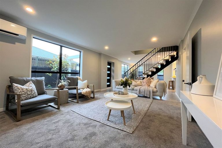 Photo of property in 1/97 Weston Road, St Albans, Christchurch, 8052