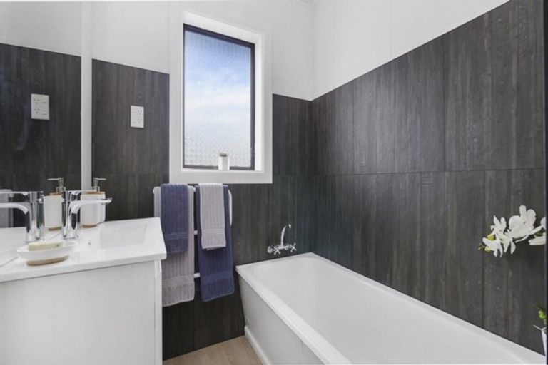 Photo of property in 12 Blankney Street, Hornby, Christchurch, 8042