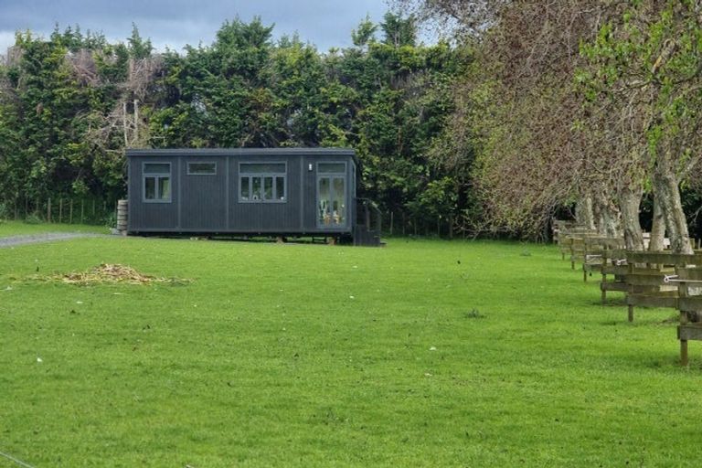 Photo of property in 68c Papaitonga Lake Road, Ohau, Levin, 5570