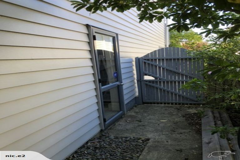 Photo of property in 45 Mana View Road, Paremata, Porirua, 5026