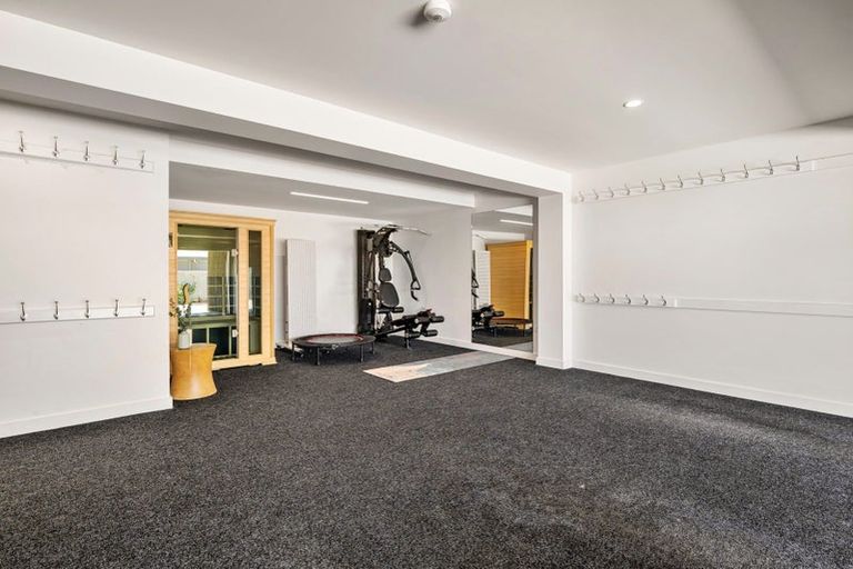 Photo of property in 7 Surf Road, Mount Maunganui, 3116