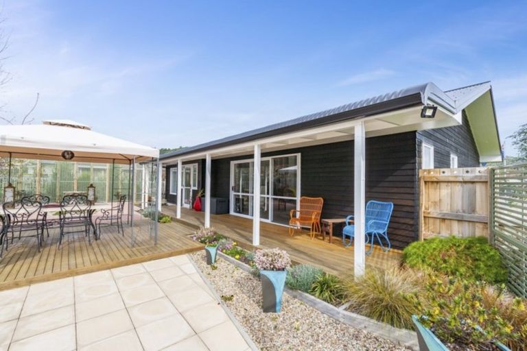 Photo of property in 4 Nursery Lane, Kinloch, Taupo, 3377