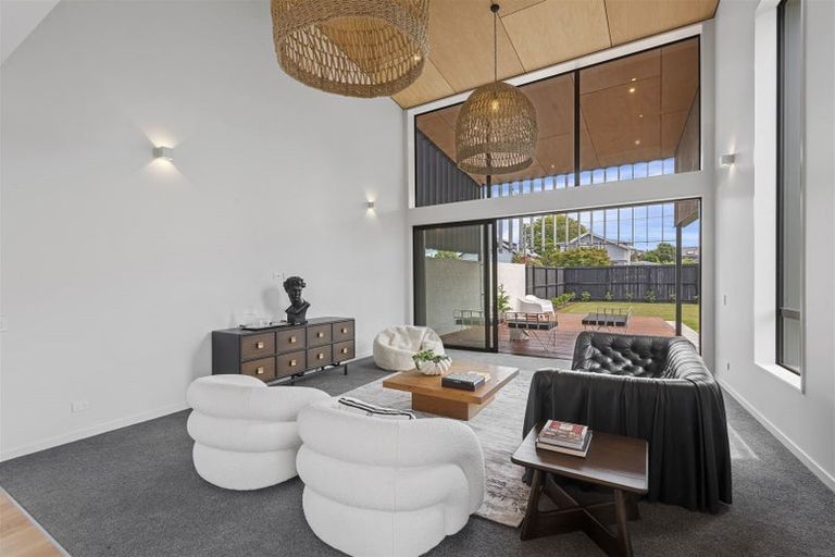 Photo of property in 22 Normans Road, Strowan, Christchurch, 8052