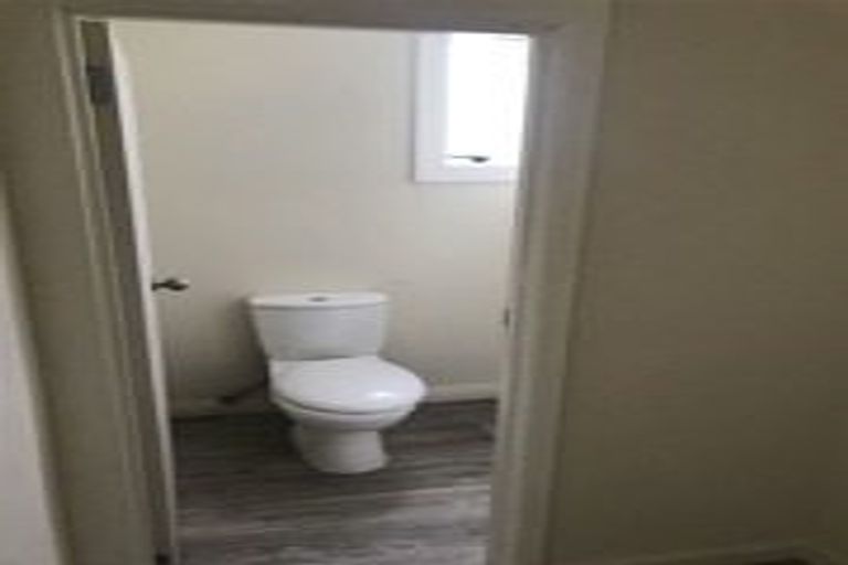 Photo of property in 59 Pah Road, Cockle Bay, Auckland, 2014