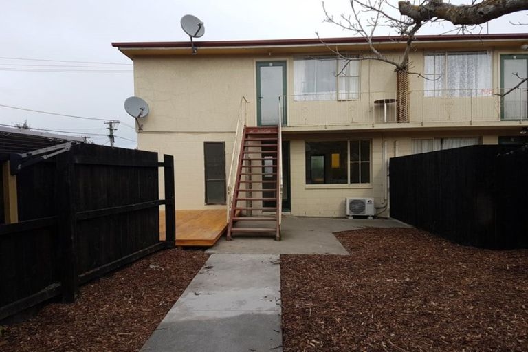 Photo of property in 55 Olliviers Road, Phillipstown, Christchurch, 8011