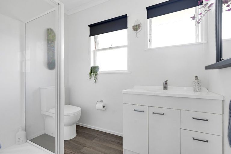 Photo of property in 1/15 Northboro Road, Hauraki, Auckland, 0622