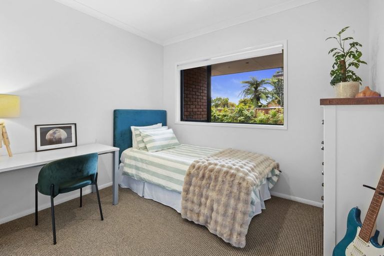 Photo of property in 176a Heta Road, Highlands Park, New Plymouth, 4312