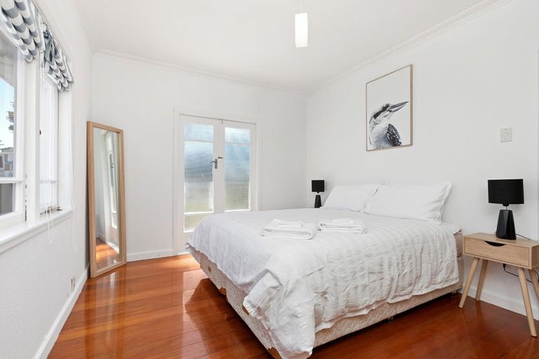 Photo of property in 4 Pitau Road, Mount Maunganui, 3116