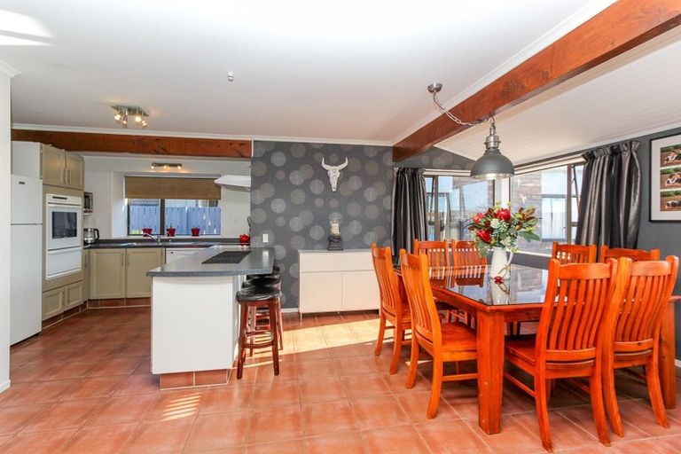 Photo of property in 13 Poplar Grove, Whalers Gate, New Plymouth, 4310