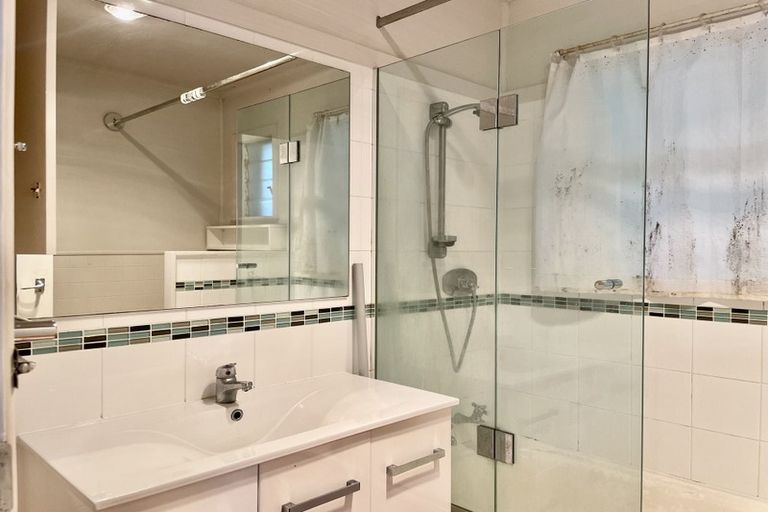 Photo of property in 2a Williams Avenue, Pakuranga, Auckland, 2010