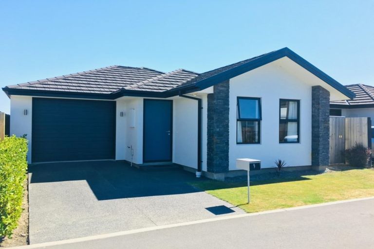 Photo of property in 9 Capil Court, Halswell, Christchurch, 8025