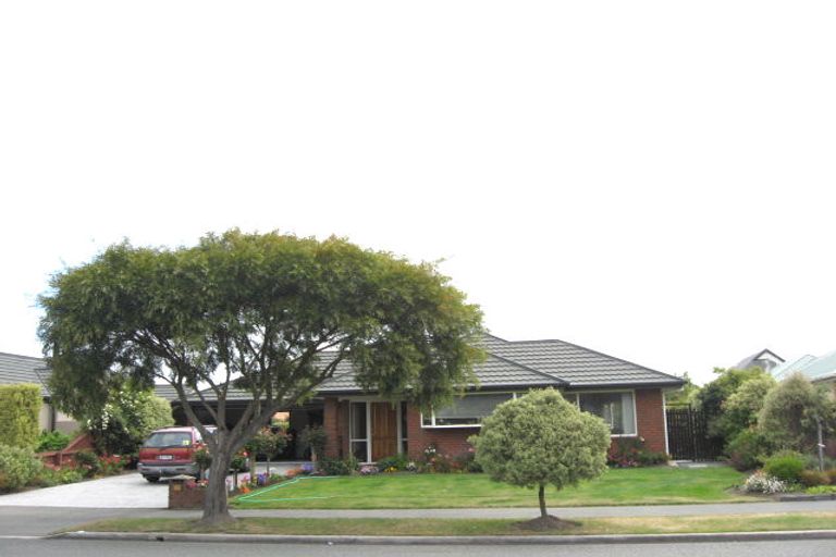 Photo of property in 44 Forest Drive, Parklands, Christchurch, 8083
