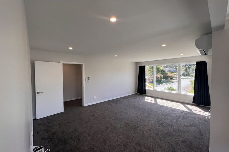 Photo of property in 31 Gardiner Grove, Wainuiomata, Lower Hutt, 5014