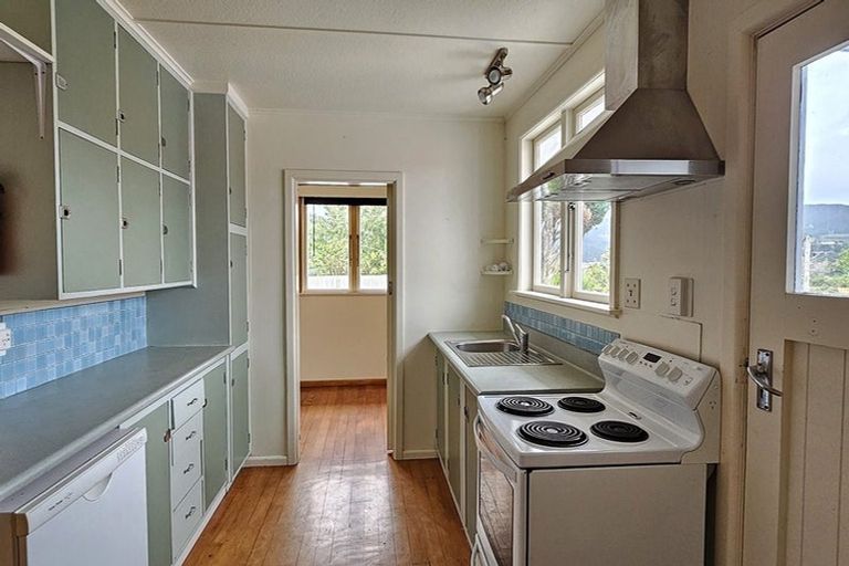 Photo of property in 57 Kiwi Road, Raumati Beach, Paraparaumu, 5032