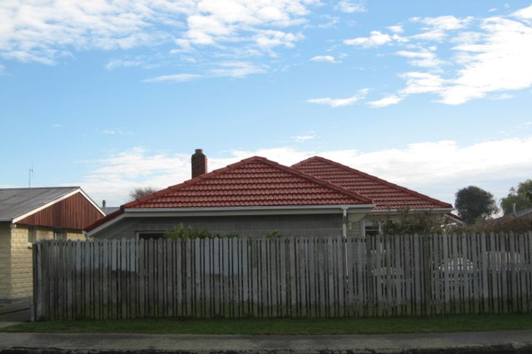 Photo of property in 64 Collingwood Street, New Brighton, Christchurch, 8061
