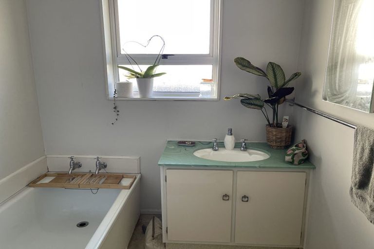 Photo of property in 302b Grays Road, Saint Leonards, Hastings, 4120