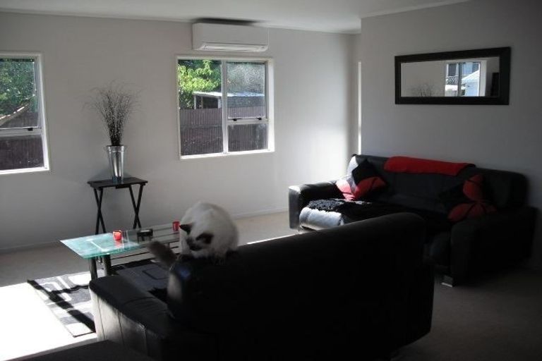 Photo of property in 1/22 Opaheke Road, Papakura, 2110