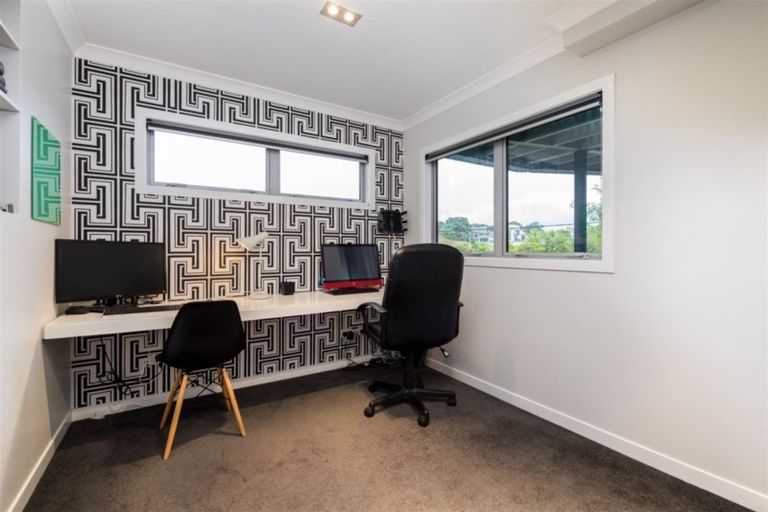 Photo of property in 104 Castor Bay Road, Castor Bay, Auckland, 0620