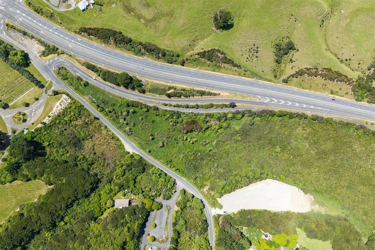 Photo of property in 266 Airlie Road, Plimmerton, Porirua, 5026