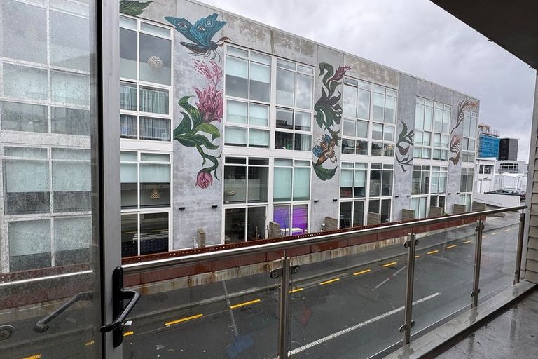 Photo of property in 4/41 Home Street, Mount Victoria, Wellington, 6011