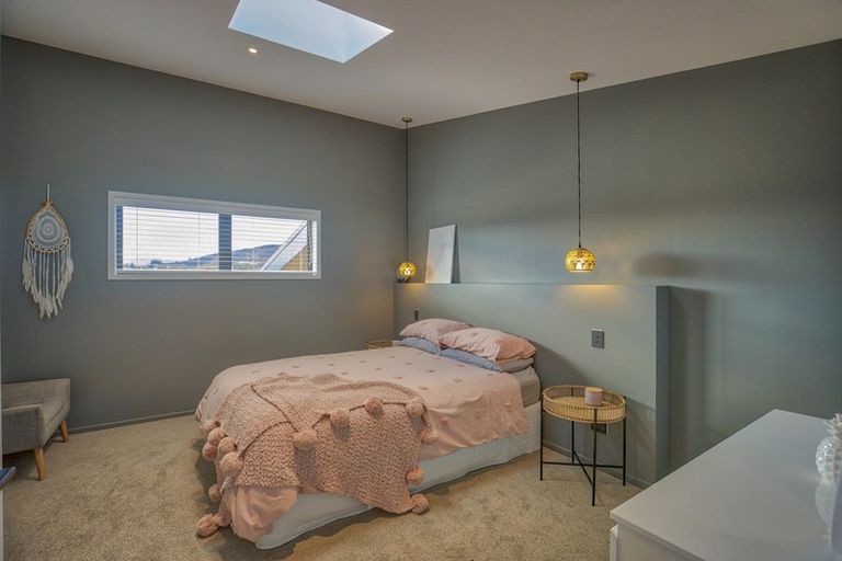 Photo of property in 35 Roche Street, Wanaka, 9305