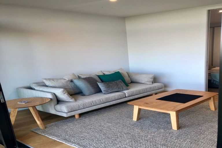 Photo of property in Frank Sargeson Apts, 206/74 Anzac Street, Takapuna, Auckland, 0622