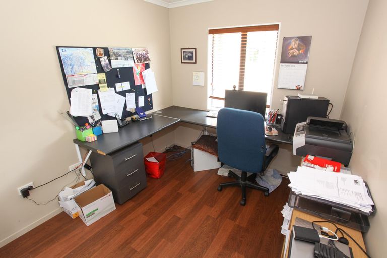 Photo of property in 25 Kauri Lane, Huntly, 3771