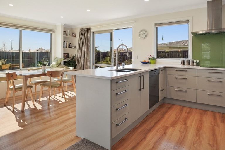 Photo of property in 25 Wanderers Avenue, Brightwater, 7022