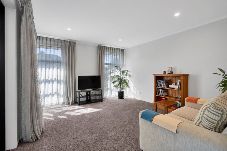 Photo of property in 8 Clinton Street, Fitzroy, New Plymouth, 4312