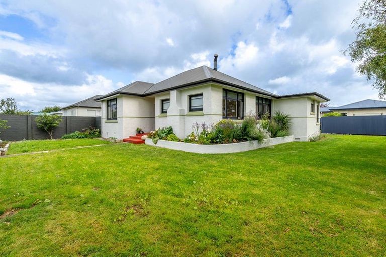 Photo of property in 42 Joseph Street, Waverley, Invercargill, 9810