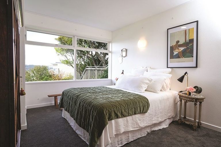 Photo of property in 27 Salamanca Road, Kelburn, Wellington, 6012