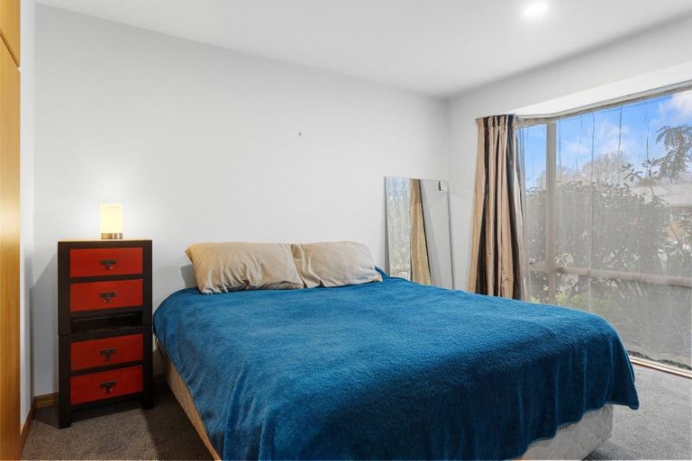 Photo of property in 33 Dee Street, St Albans, Christchurch, 8014