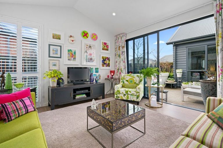 Photo of property in 22 Jarrett Terrace, Leamington, Cambridge, 3432