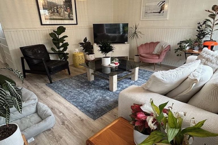 Photo of property in 3/23 Inverness Road, Browns Bay, Auckland, 0630