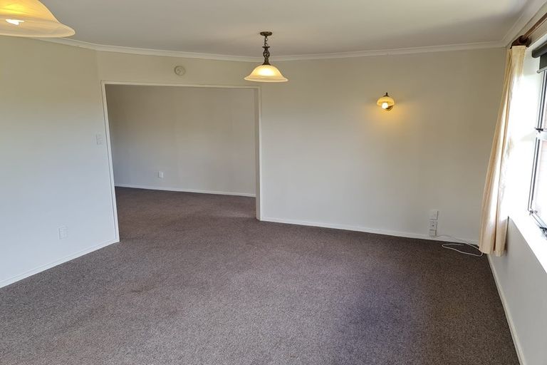 Photo of property in 1 Matai Street, Waikanae, 5036