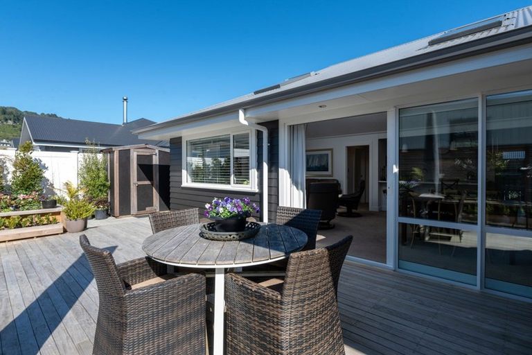 Photo of property in 1a Rogers Place, Kinloch, Taupo, 3377