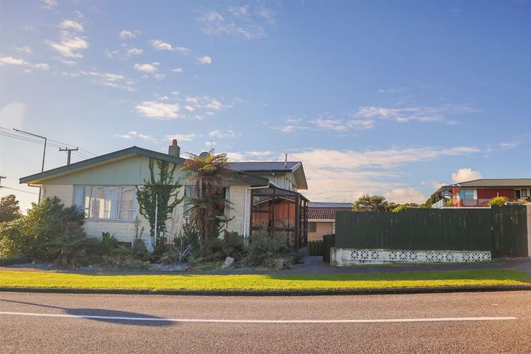 Photo of property in 135 Main South Road, Karoro, Greymouth, 7805