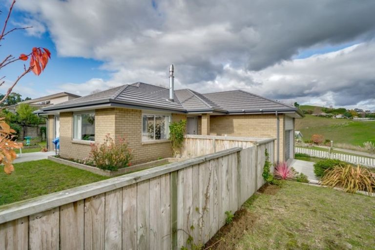 Photo of property in 105 Falcon Drive, Welcome Bay, Tauranga, 3112