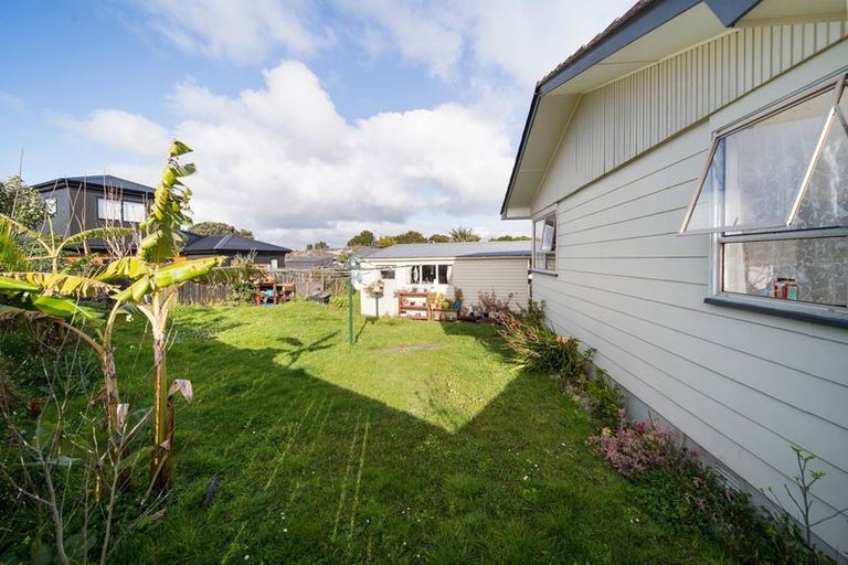 Photo of property in 16 Volante Avenue, Wattle Downs, Auckland, 2103