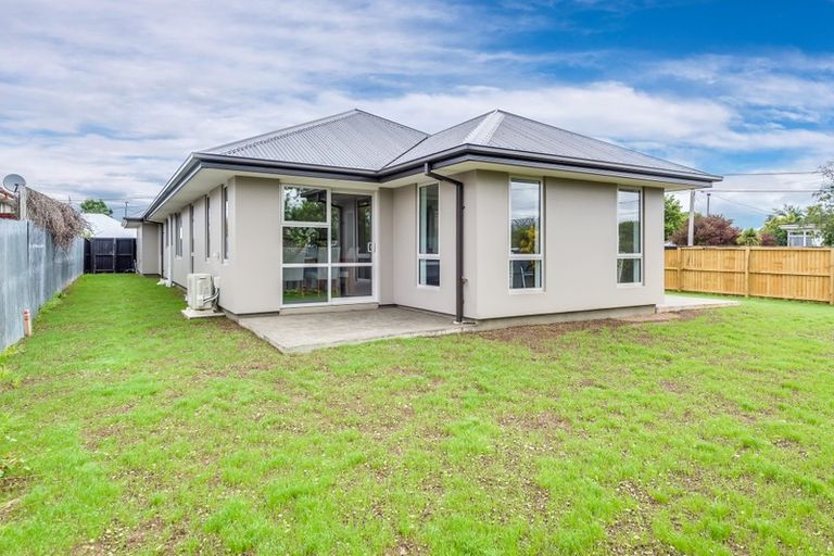 Photo of property in 71 Cuffs Road, Wainoni, Christchurch, 8061