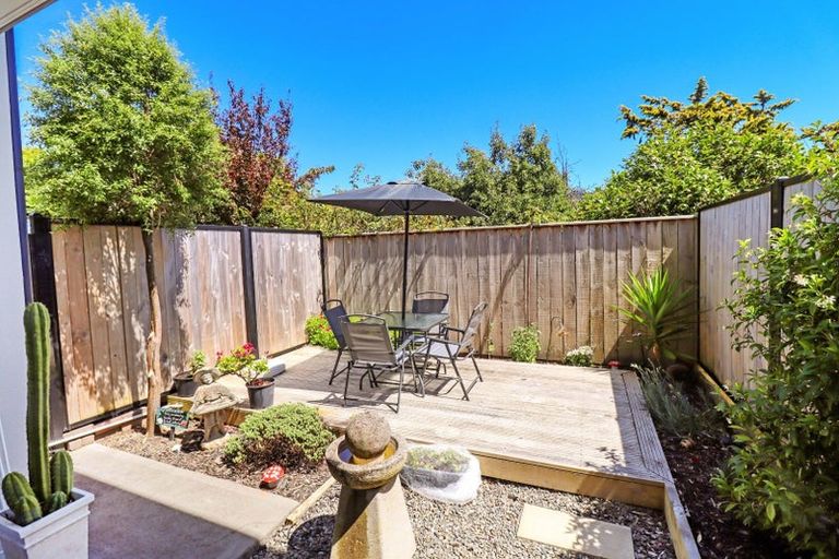 Photo of property in 15 Mcgrath Way, Taita, Lower Hutt, 5011