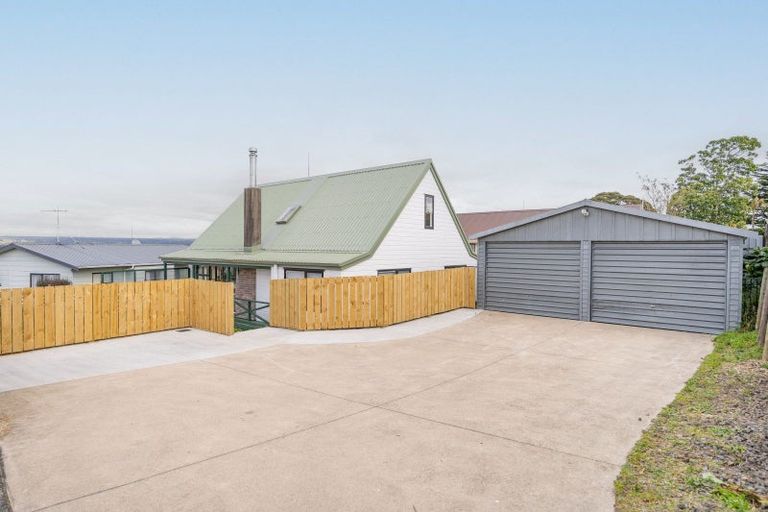 Photo of property in 204 Cambridge Road, Bethlehem, Tauranga, 3110